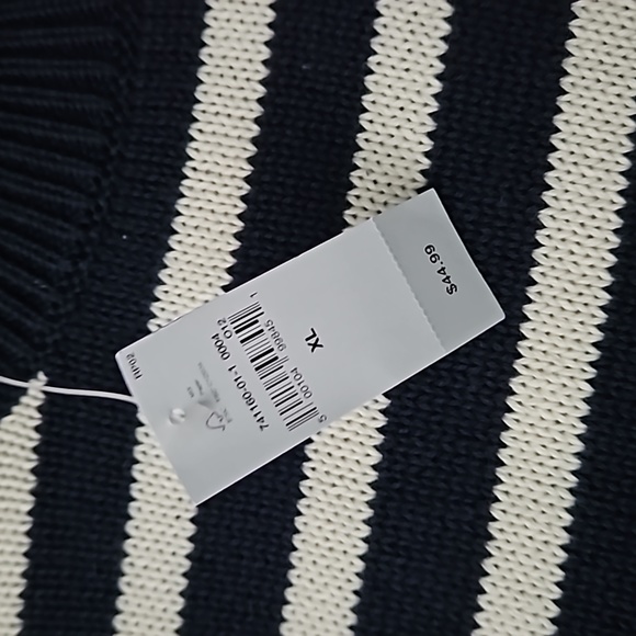 Navy and white cropped sweater - Picture 2 of 2